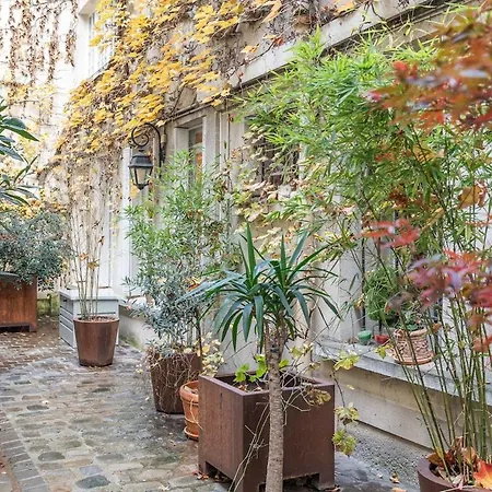 Parisian Duplex In Marais With Sauna Apartamento *